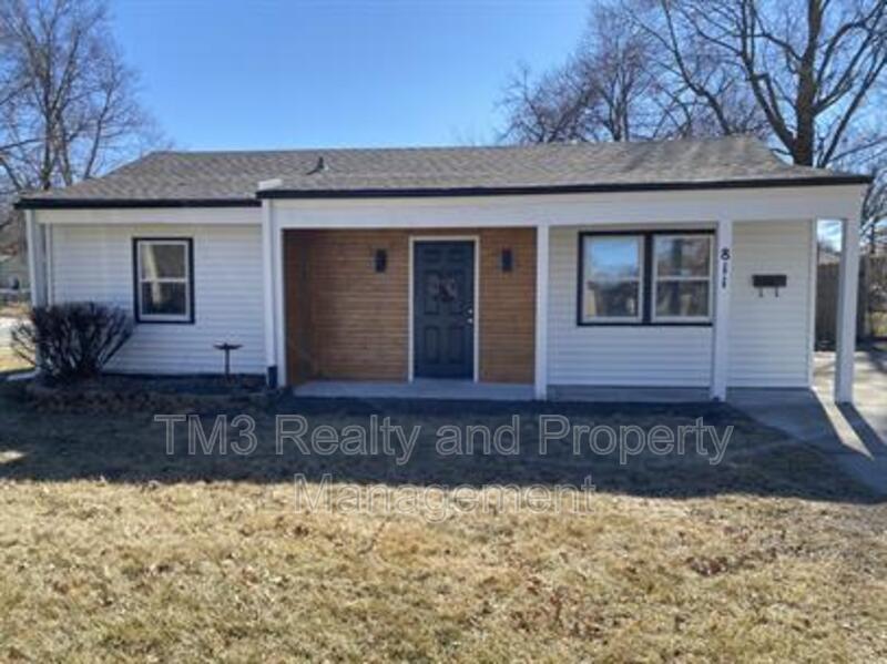 Olathe House: 811 West Sheridan Street