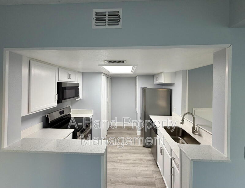Davenport Condo: 205 Coconut Palm Way