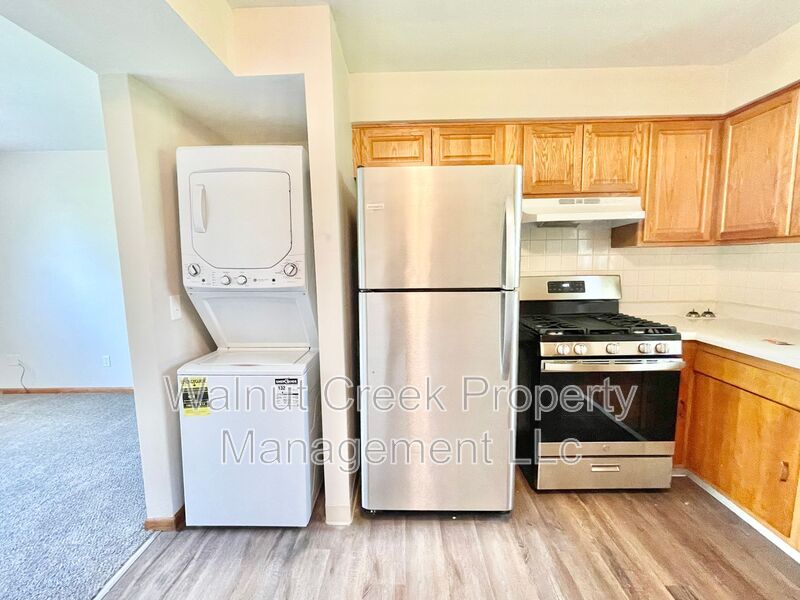 Elyria Condo: 780 Oberlin-Elyria Rd