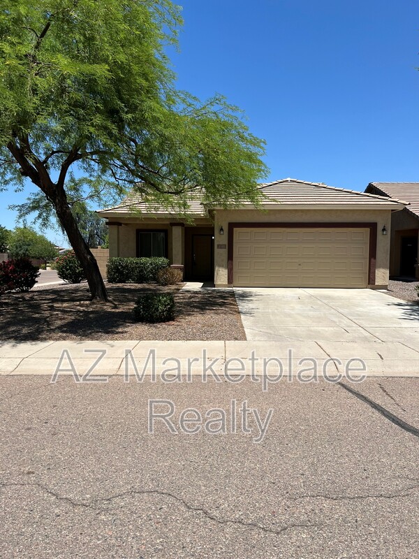 San Tan Valley House: 466 E. Yellow Wood Ave.