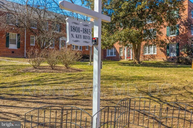 Arlington Condo: 1811 Key Blvd