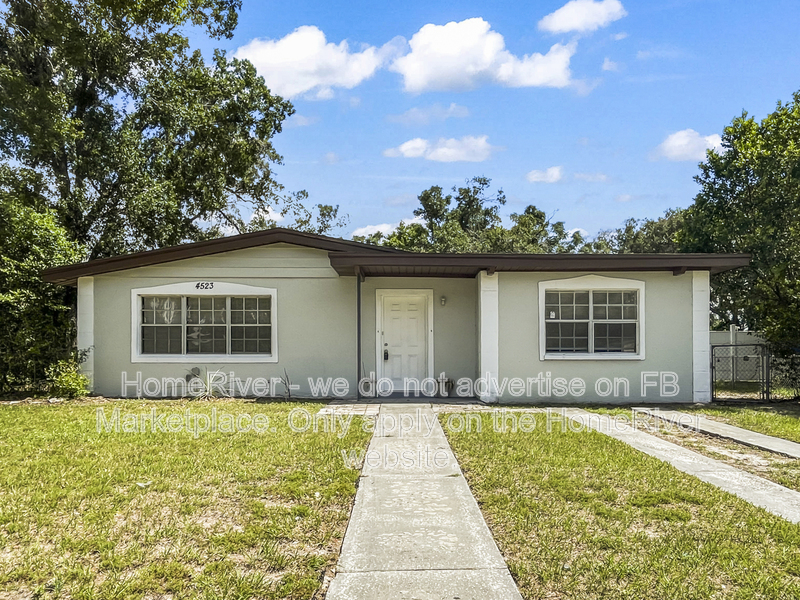 Tampa House: 4523 Dolphin Dr