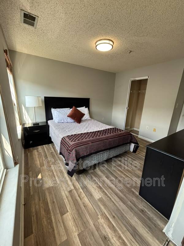 Newark Condo: 48 Marrow Street
