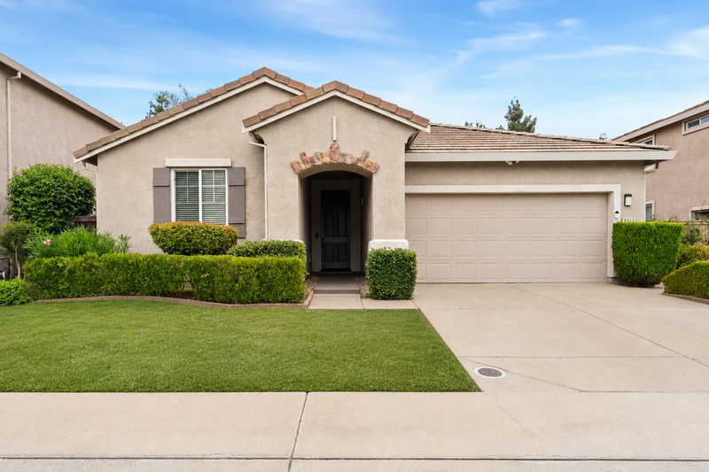 Elk Grove House: 8532 Hawley Way