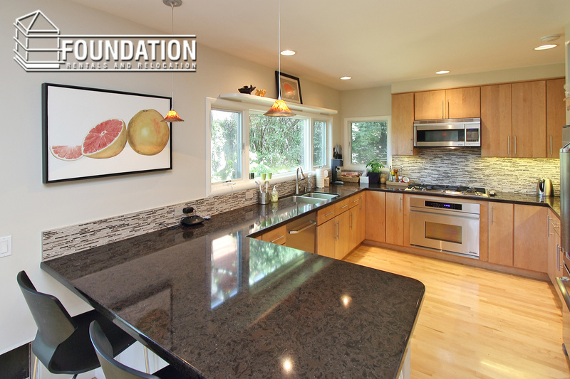 Mill Valley House: 133 Tiburon Blvd