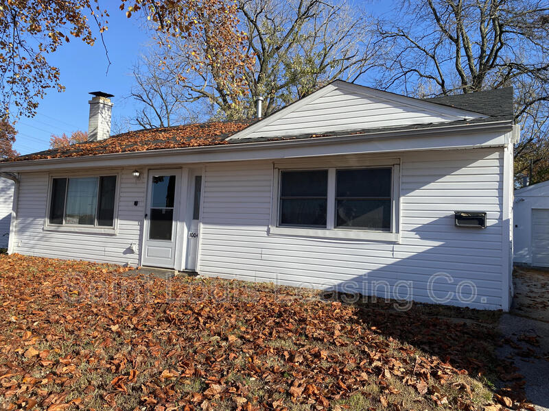 Request a Viewing for 1004 St. Ferdinand St. Tenant Turner