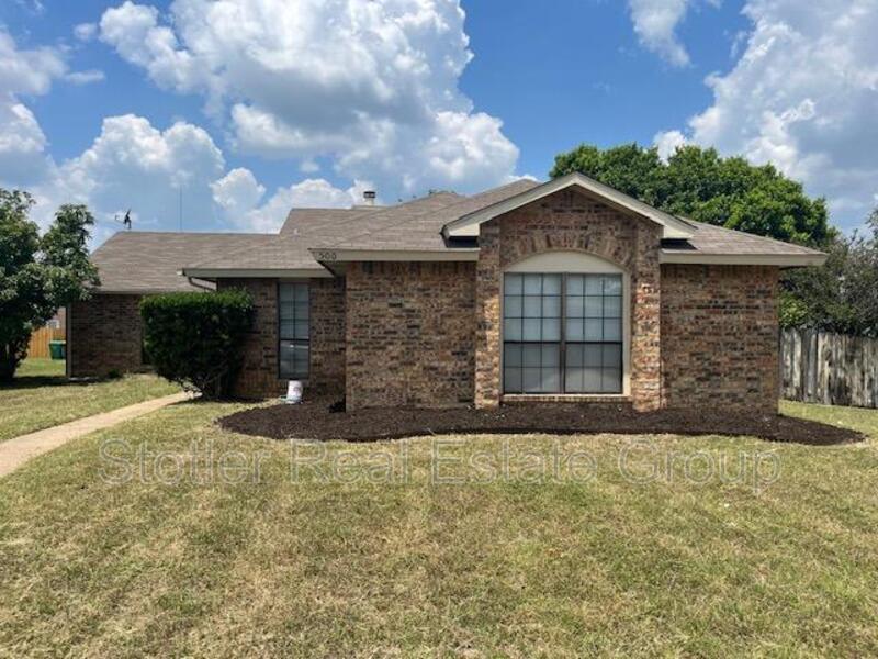 Cedar Hill House: 500 Olympus Dr