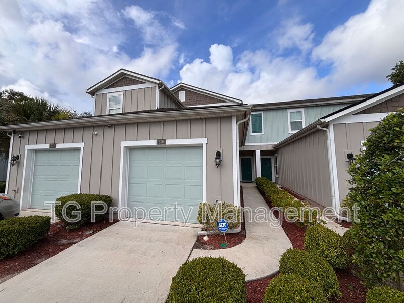 Jacksonville Townhome: 336 Aralia Ln