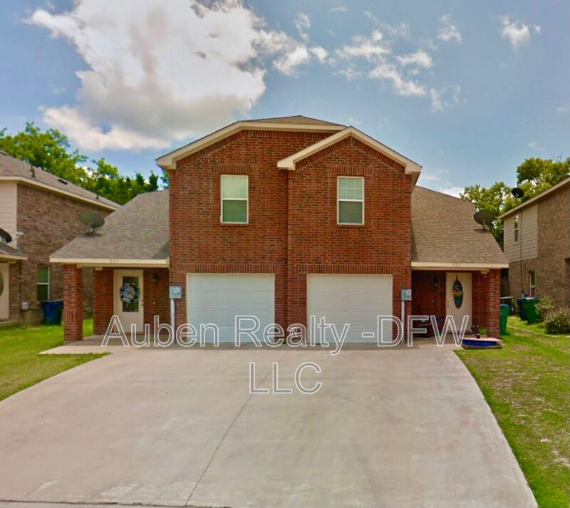 Princeton House: 907 Parkplace Ridge