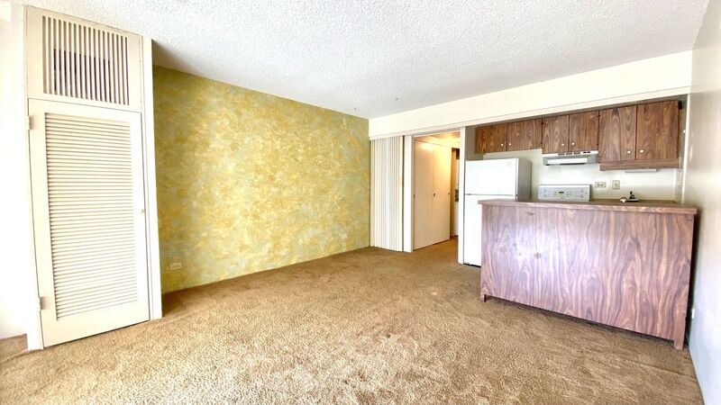 Honolulu Condo: 1717 Mott Smith Drive