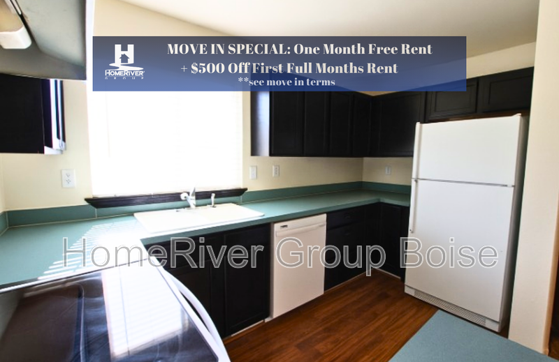 Meridian Townhome: 87 E King St