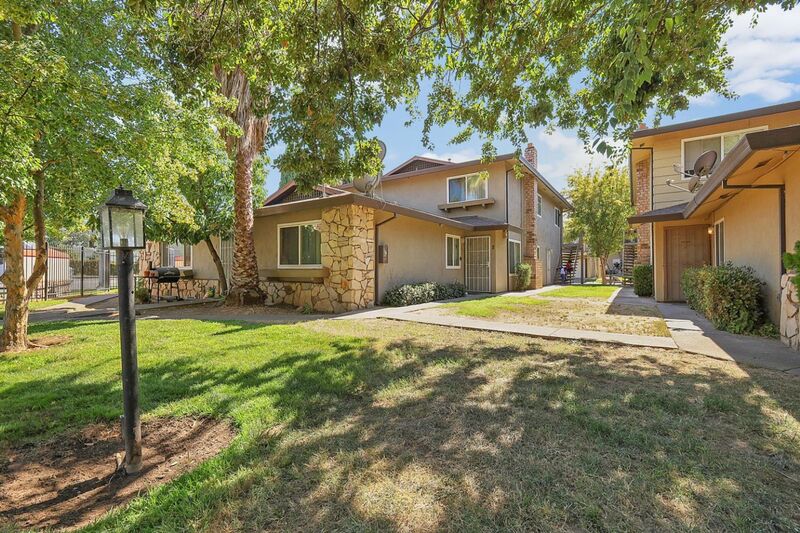 Sacramento House: 2941 Norcade Circle