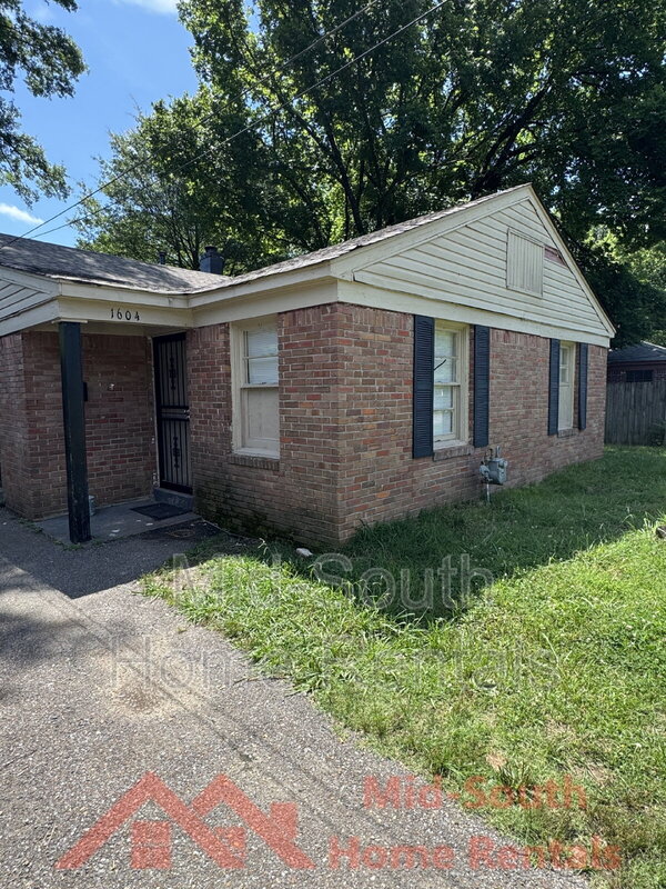 Memphis House: 1604 Echles St