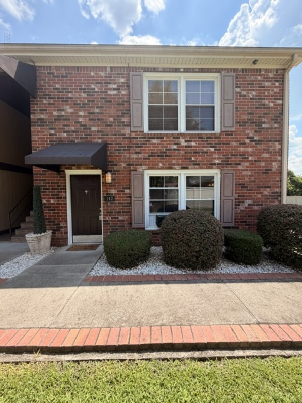 Columbia Condo: 801 Eastmont Drive #102