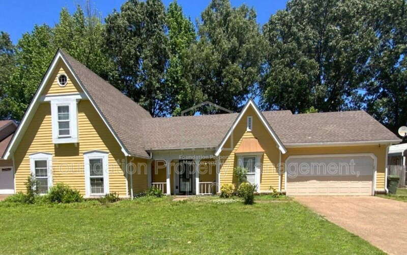Memphis House: 7208 Bay Hollow Cove