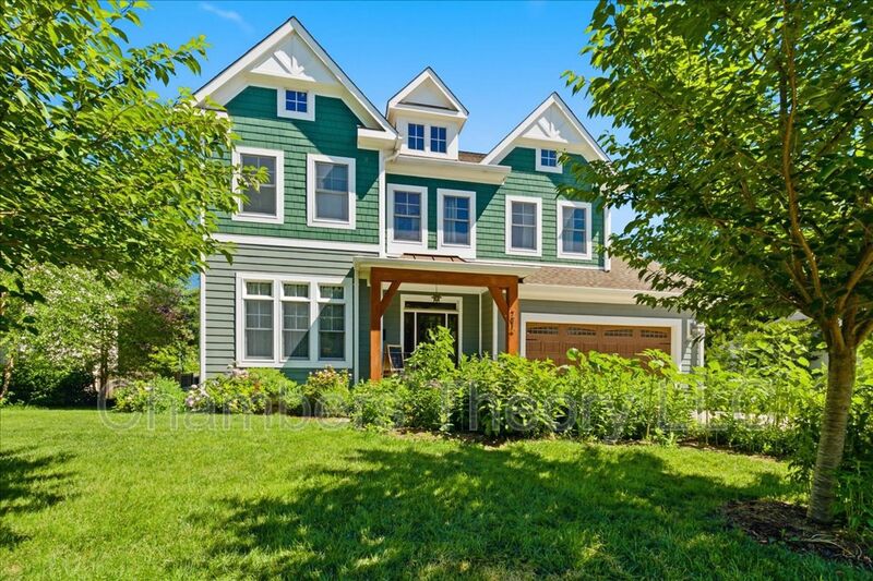 Mclean House: 7010 Girard St