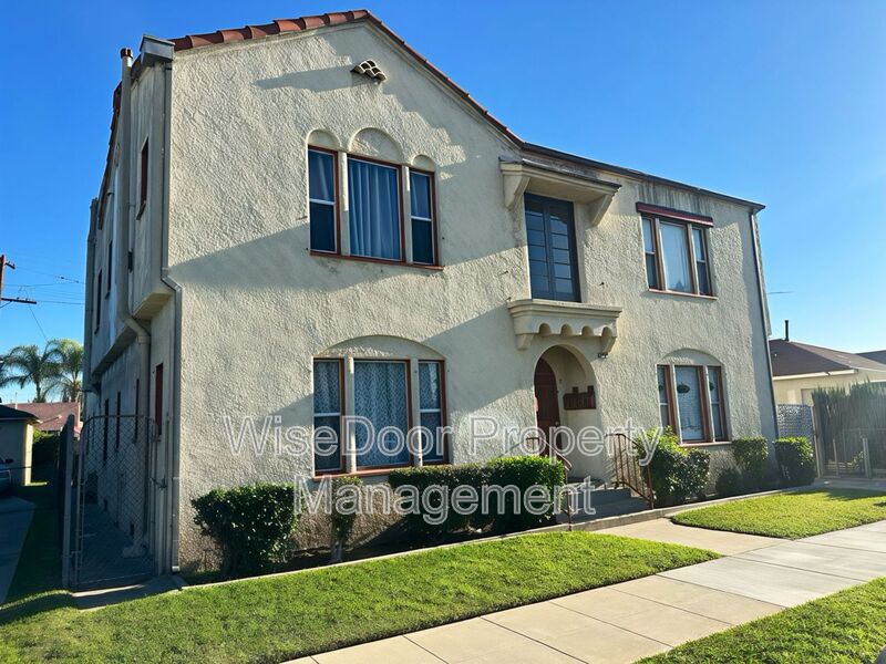 Los Angeles Condo: 1030 Leonard Ave