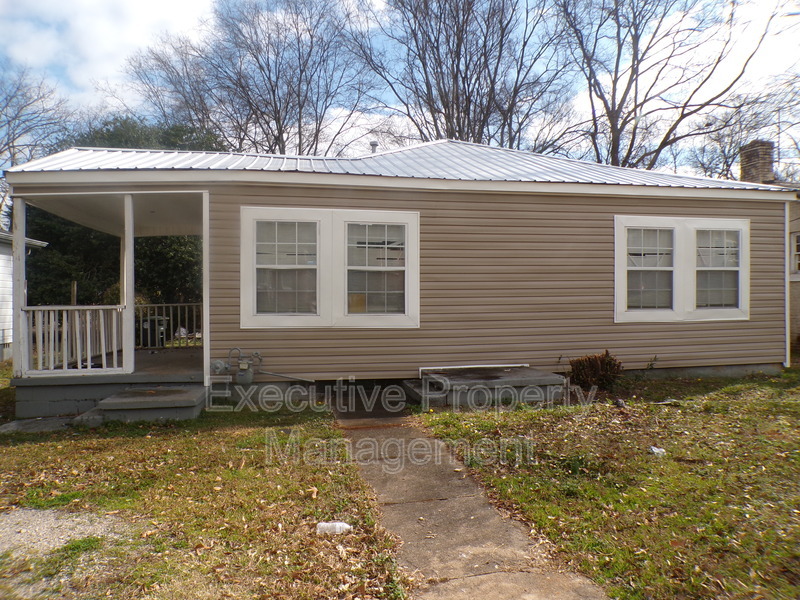 Birmingham House: 407 S Park Road SW