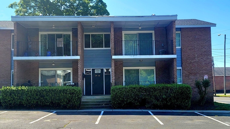 Richmond Condo: 1700 Carlisle Ave