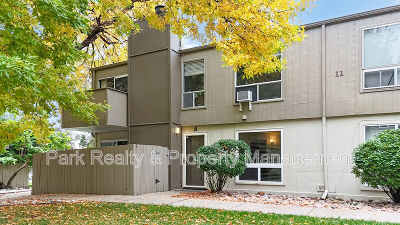 Lakewood House: 7373 W Florida Ave