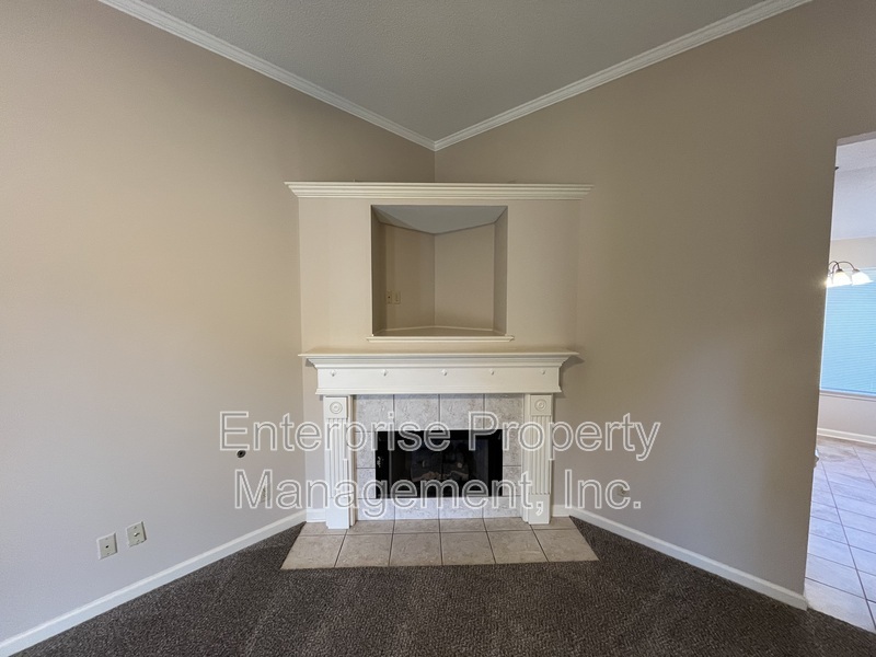 Photo 4 of 1330 Siskin Drive
