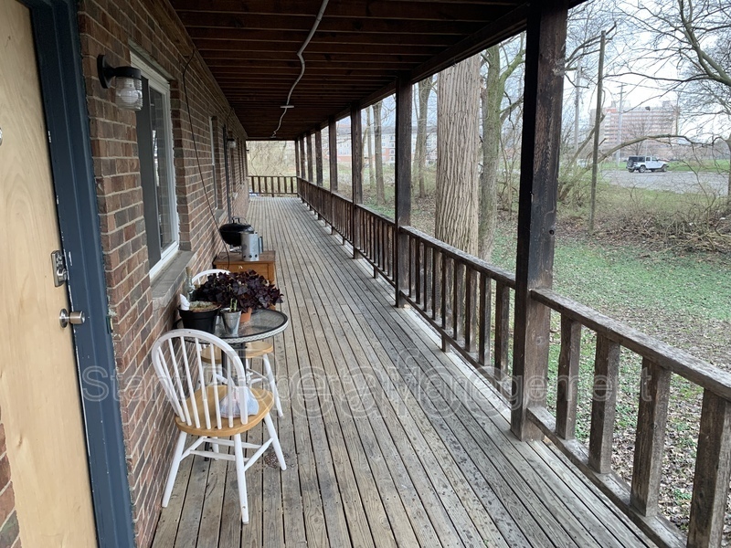 Columbus Condo: 189 W Patterson Ave