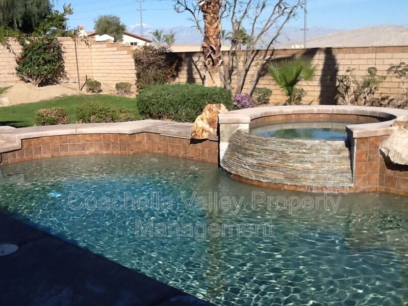 Rancho Mirage House: 109 Clearwater Way