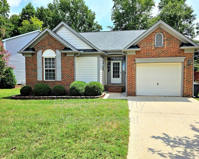 Holly Springs House: 109 Gremar Drive
