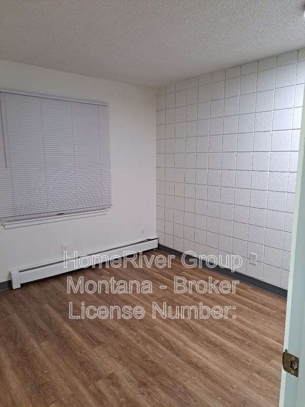 Missoula House: 707 SW Higgins Ave