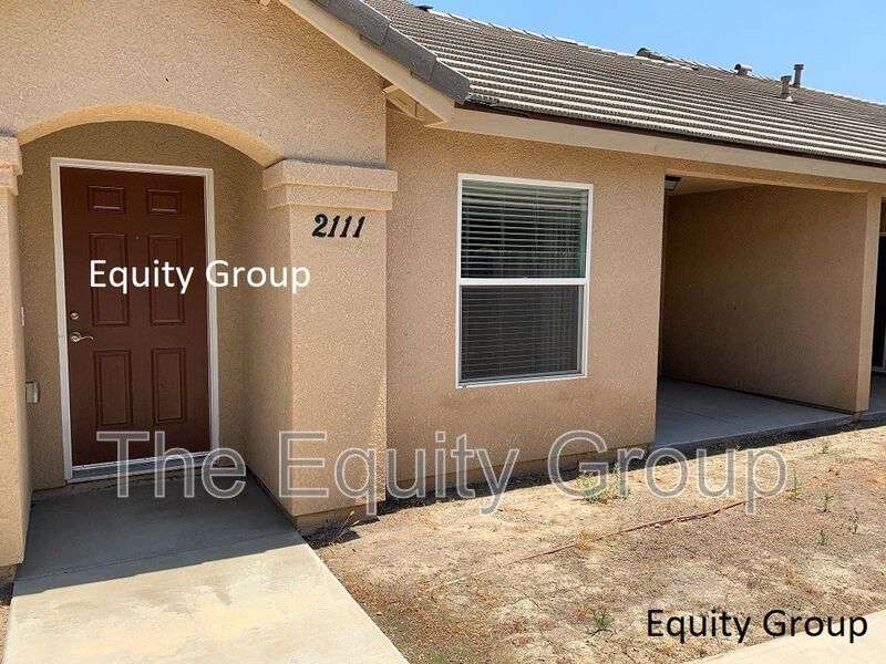 Tulare House: 2111 Bella Oaks Drive