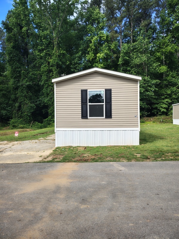ELLENWOOD House: 67 Poole Circle