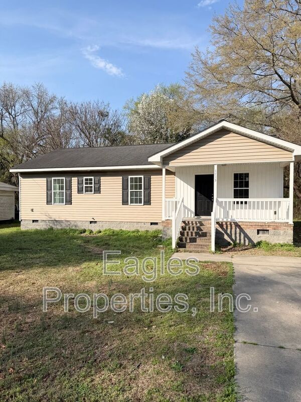 Goldsboro House: 1713 Harrell St