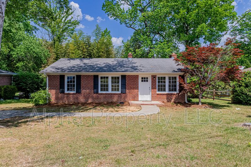 Taylors House: 7 Pembroke Ln