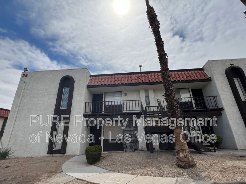 Las Vegas House: 1405 Vegas Valley