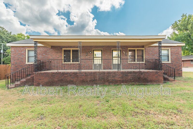 North Augusta House: 315 Georgia Avenue