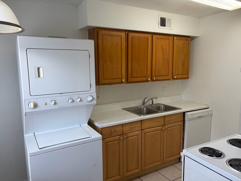 Tallahassee Condo: 207 Lovelace Drive - APT 5