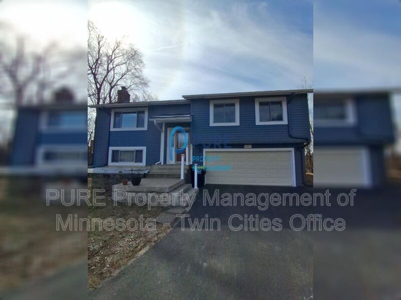 Eagan House: 1692 Walnut Ct