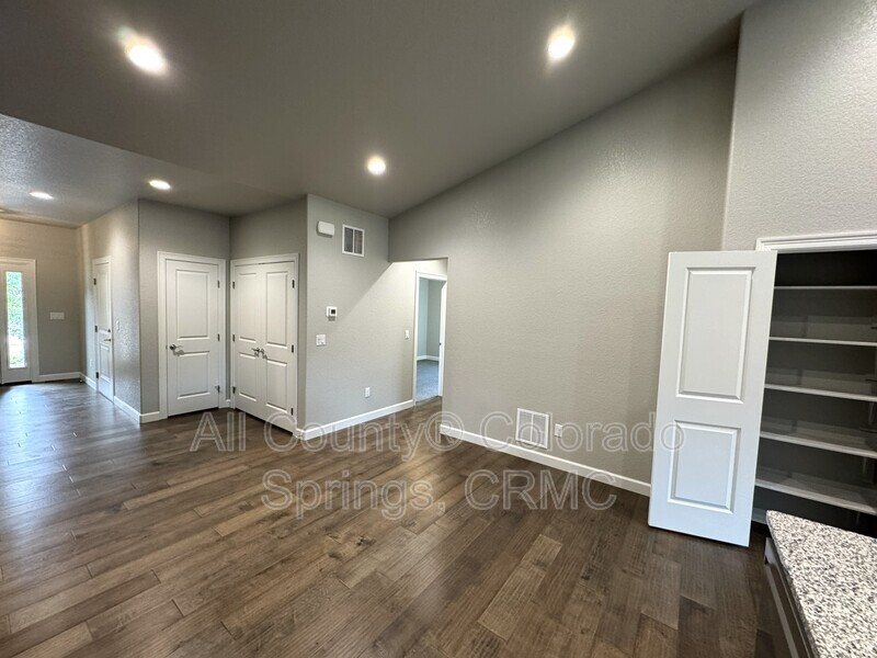 Main Rental Photo 15
