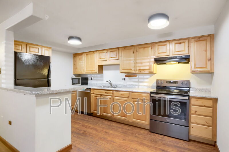 Denver Condo: 701 N Pearl Street