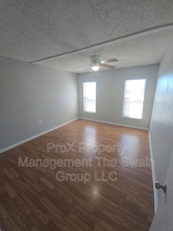 Haines City House: 401 W Florida Ave 6C