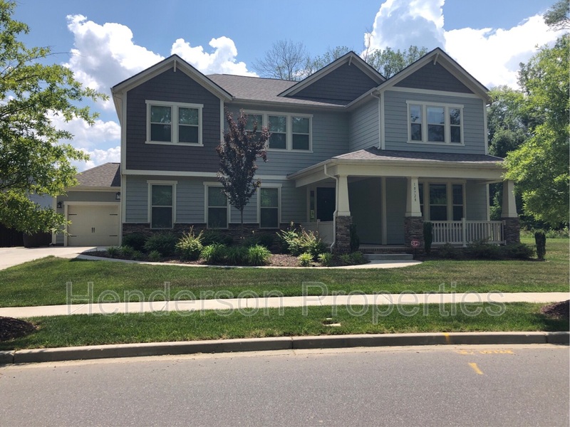 Huntersville House: 10728 Vanguard Parkway