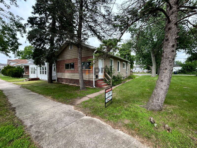 Michigan City House: 207 North Woodland Avenue