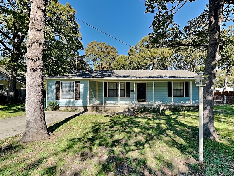 Haltom City House: 3925 Rusty Dell St