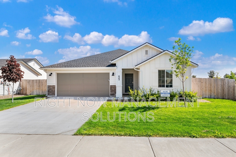 Mountain Home House: 823 East 19th North Street