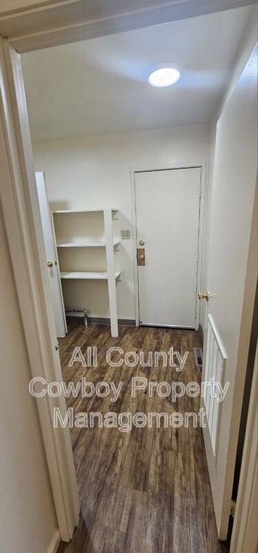 Main Rental Photo 12