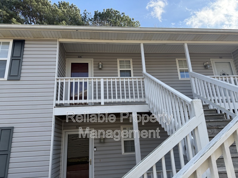 Clayton Condo: 331 S Moore St