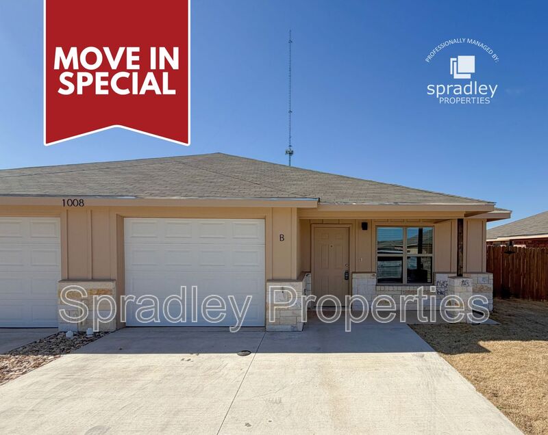 Belton Townhome: 1008B San Saba Ct