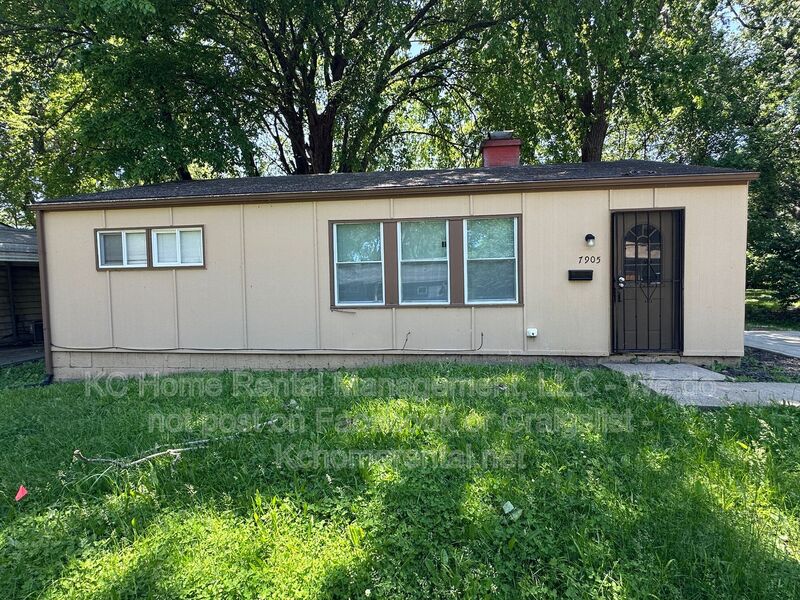Kansas City House: 7905 E 112th Street