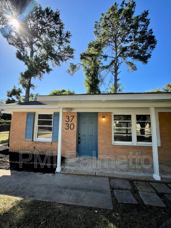Columbia Condo: 3730 Hickory Street