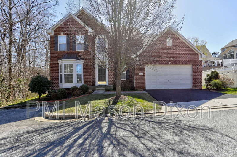 Elkridge House: 7232 Lyndsey Way